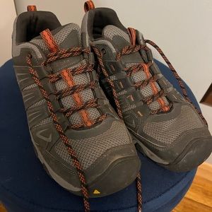 Keen low hikers